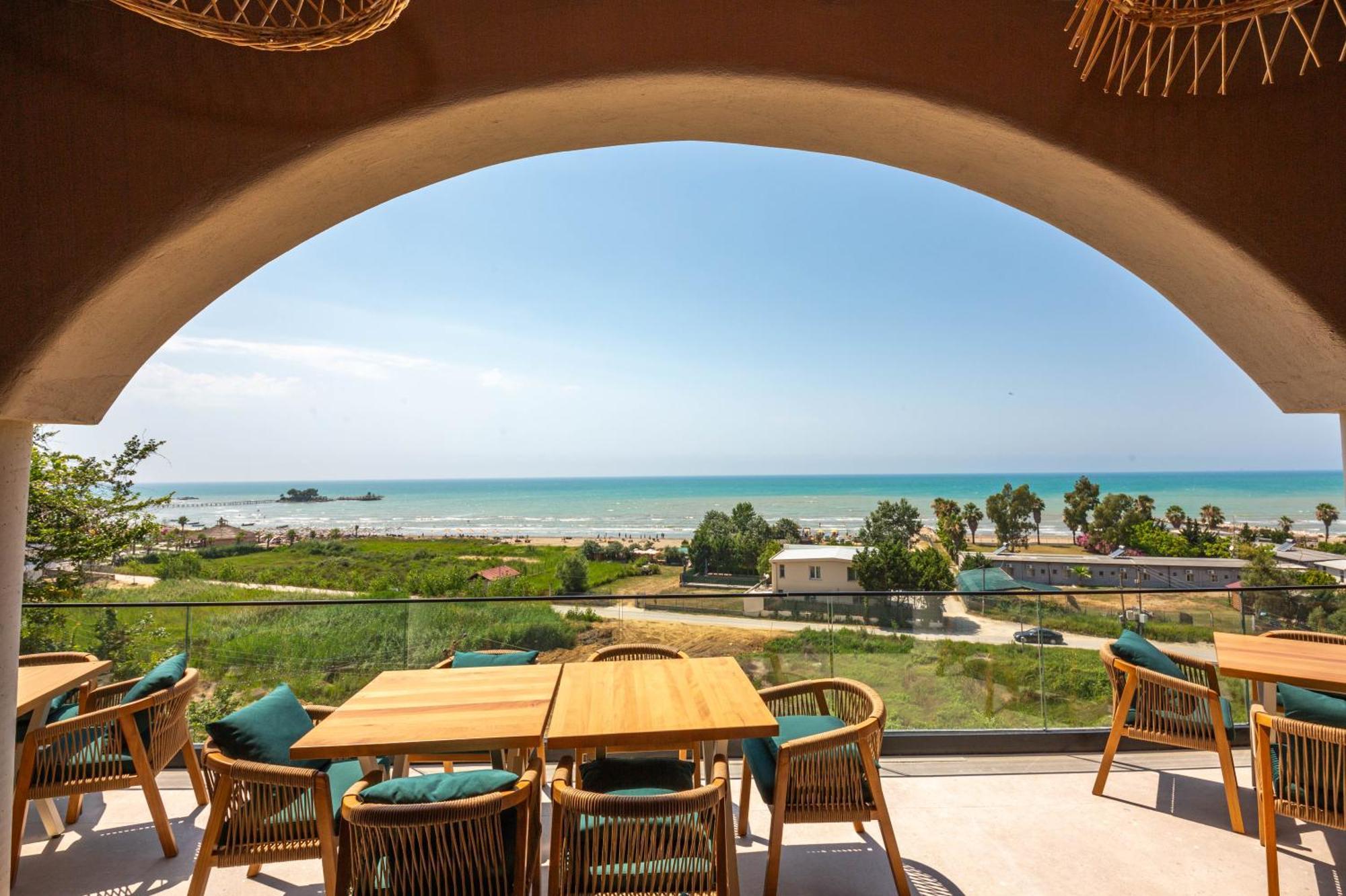 Emara Boutique Hotel Kavaje Exteriör bild