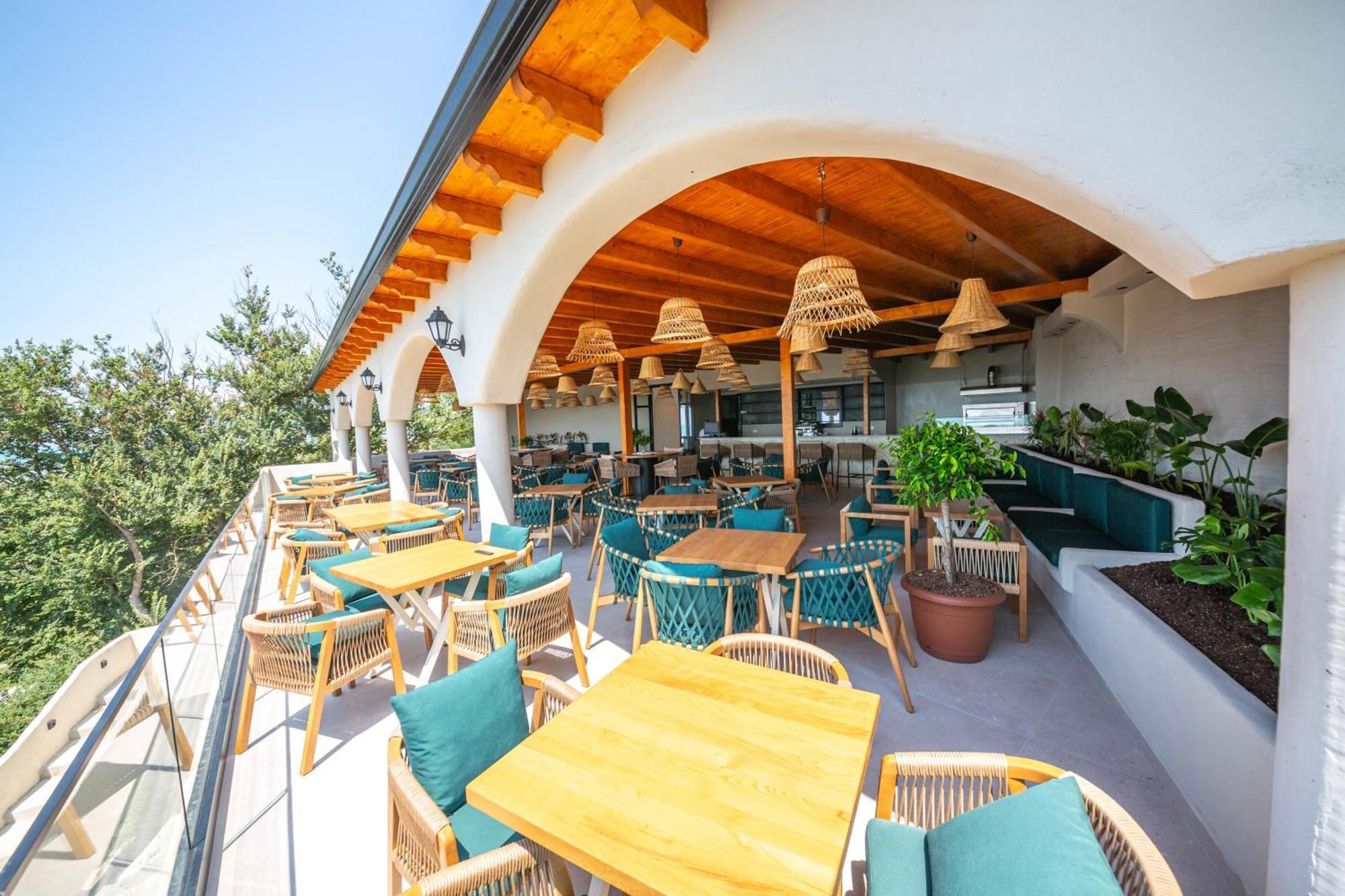 Emara Boutique Hotel Kavaje Exteriör bild