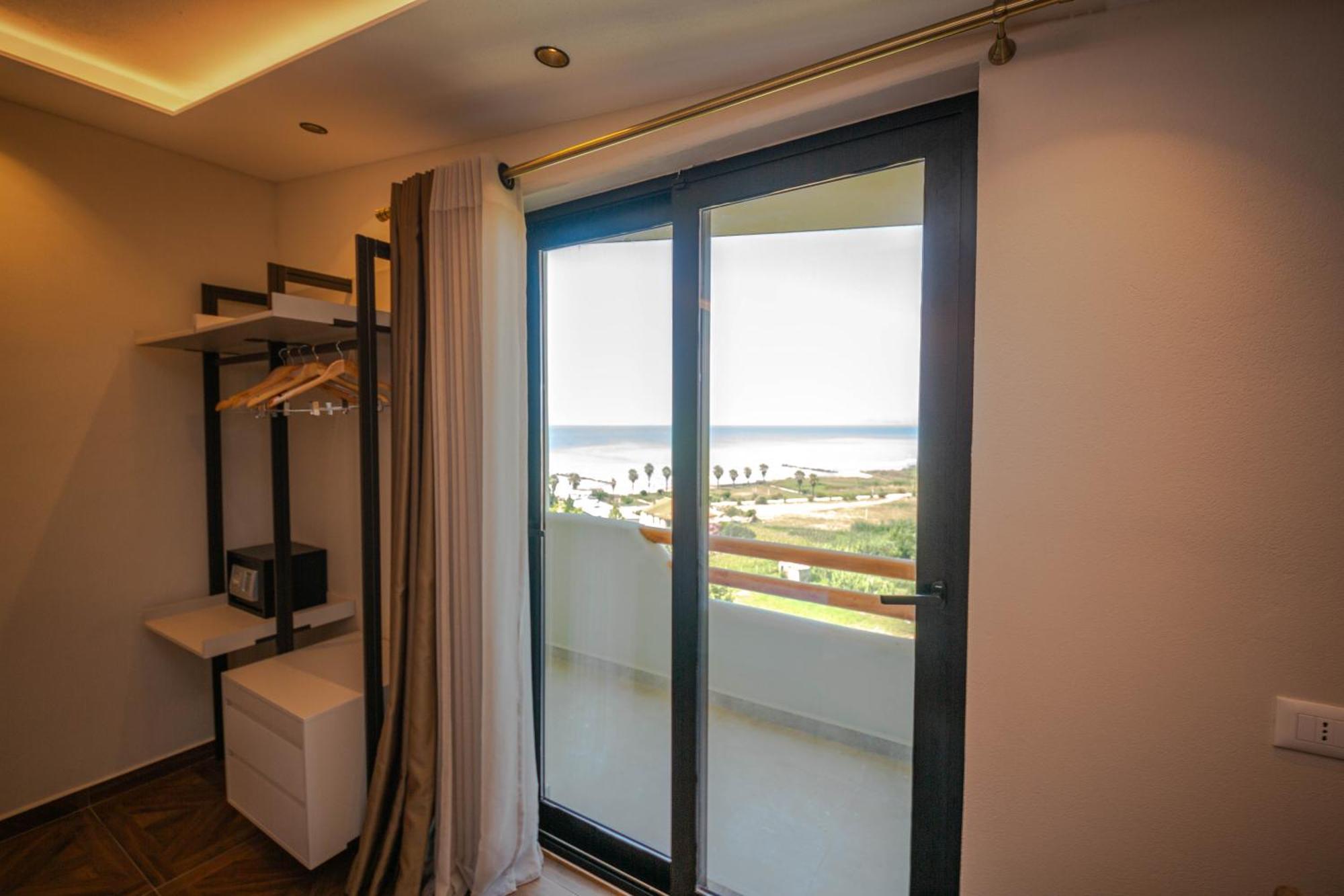 Emara Boutique Hotel Kavaje Exteriör bild