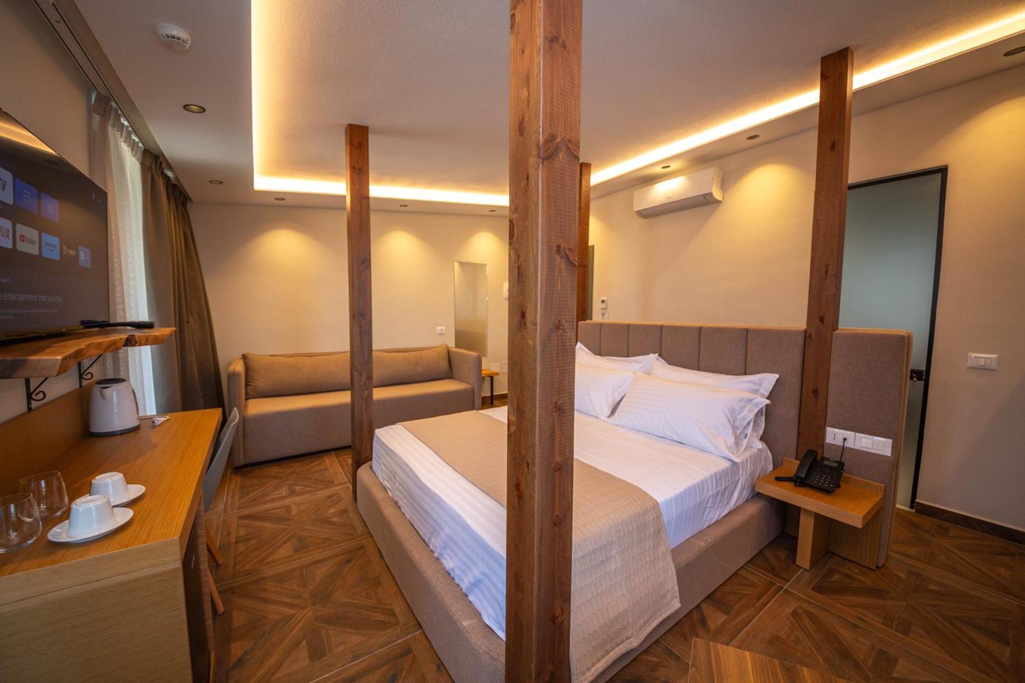 Emara Boutique Hotel Kavaje Exteriör bild