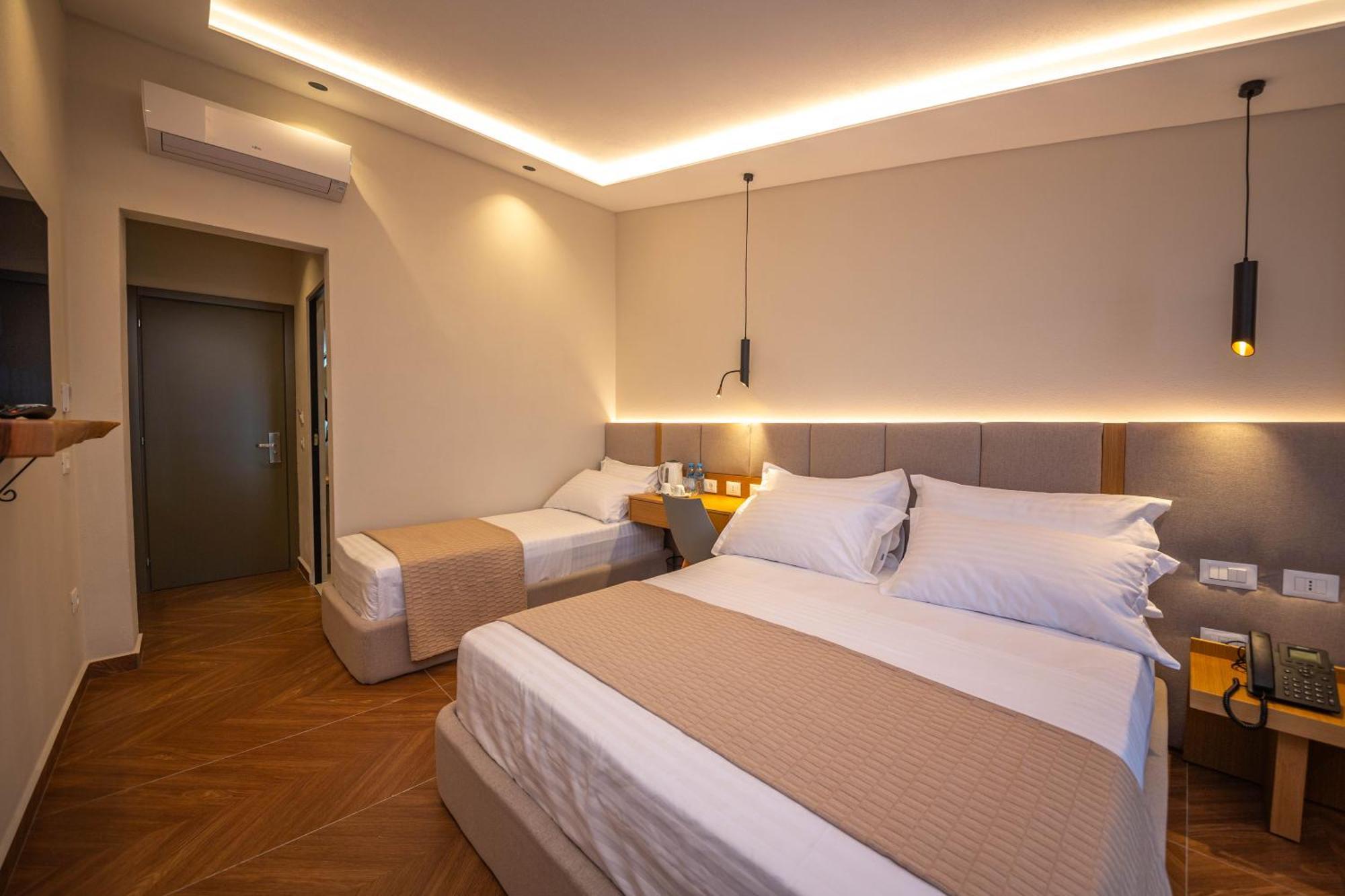 Emara Boutique Hotel Kavaje Rum bild
