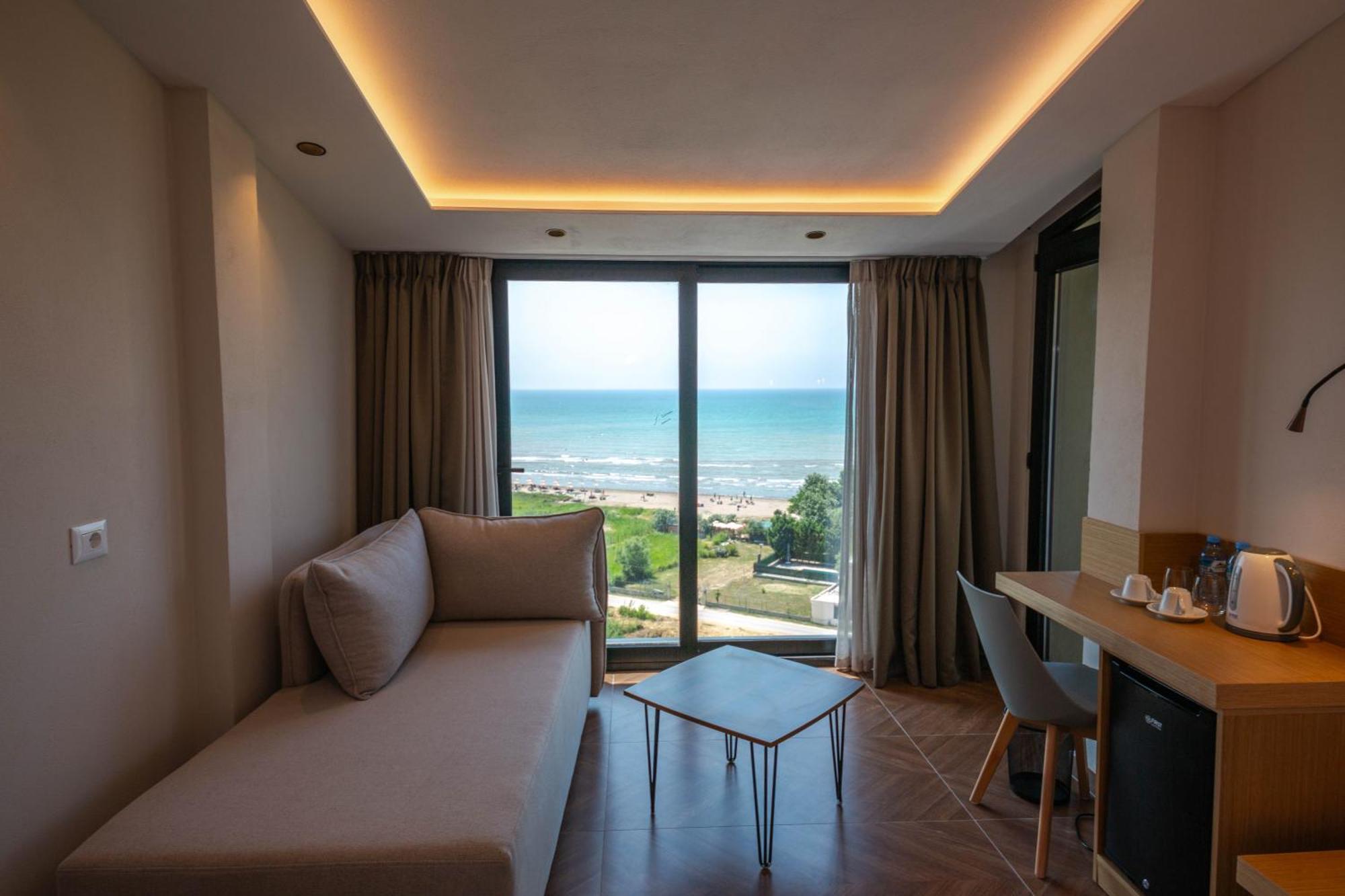 Emara Boutique Hotel Kavaje Exteriör bild