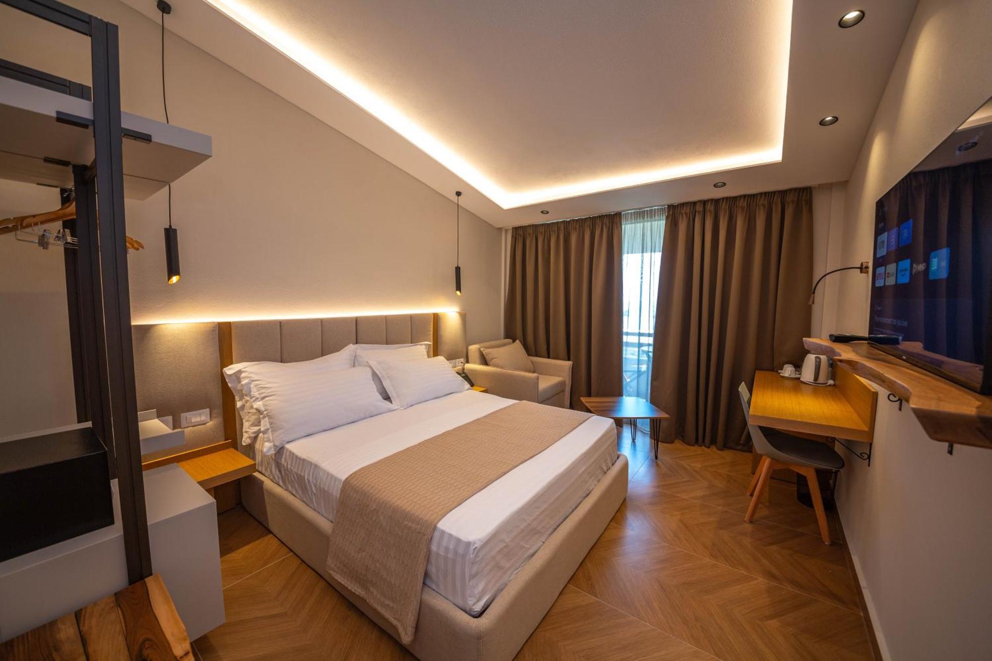 Emara Boutique Hotel Kavaje Exteriör bild