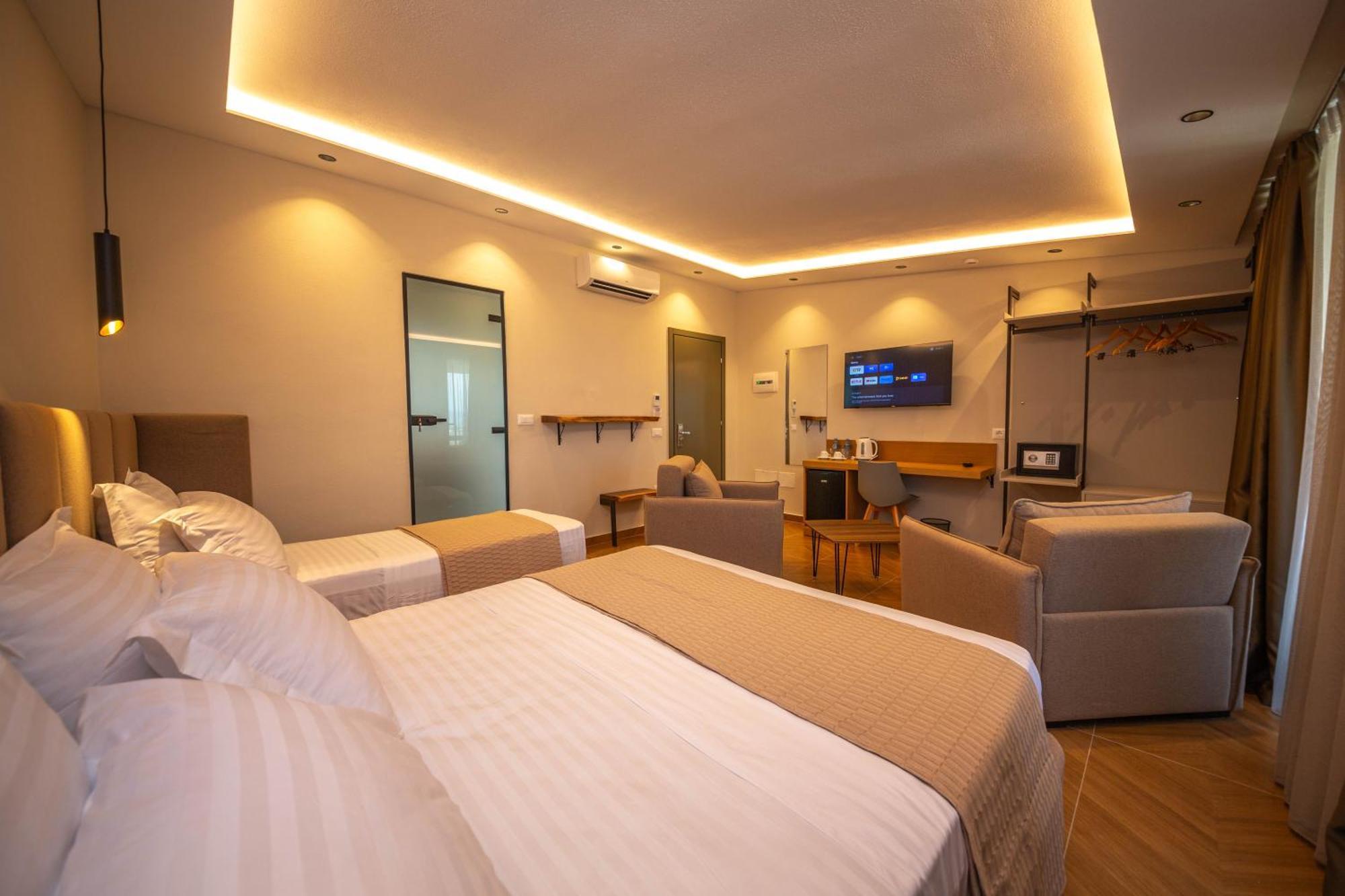 Emara Boutique Hotel Kavaje Rum bild
