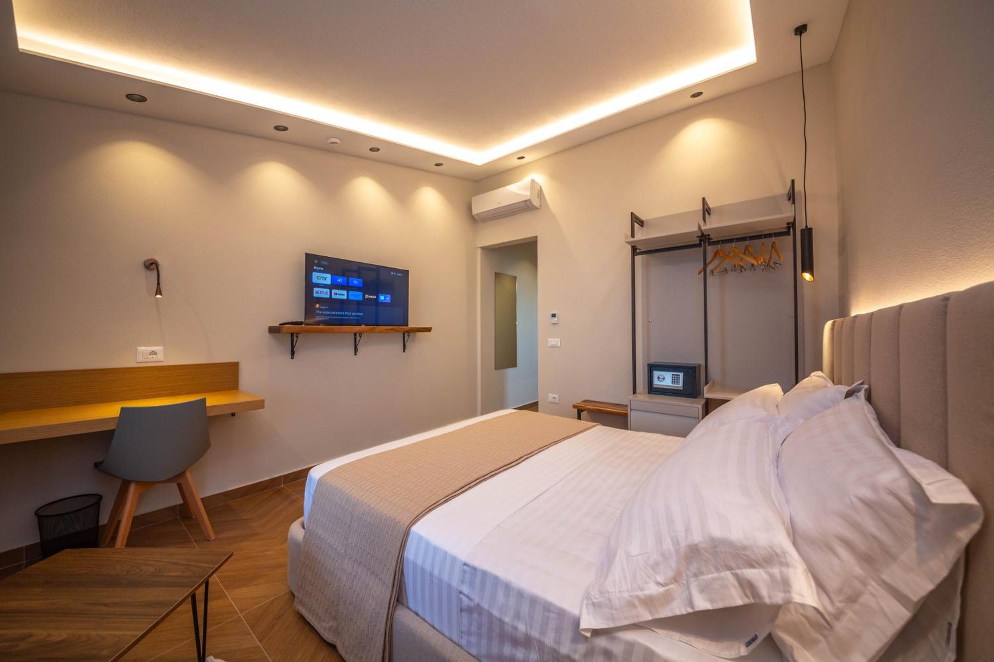 Emara Boutique Hotel Kavaje Exteriör bild