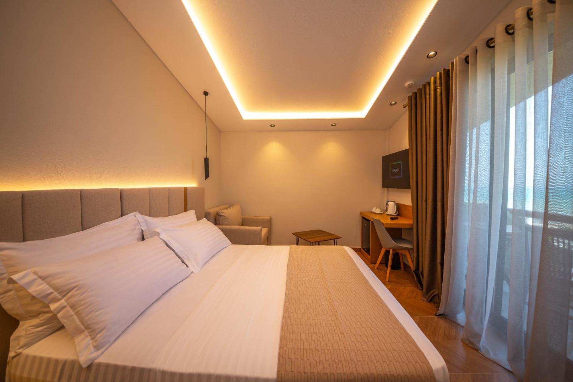 Emara Boutique Hotel Kavaje Rum bild